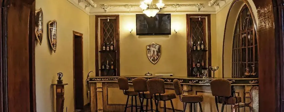 Hotel Boutique La Circasiana Quito 3*,